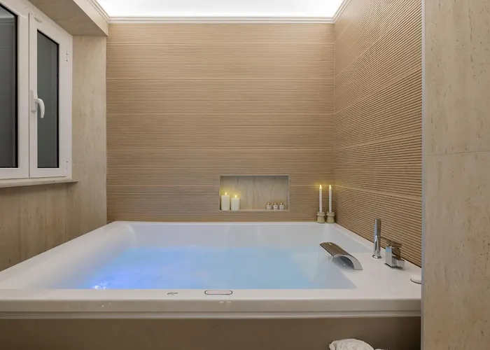 Luxury With Private Hot Tub & Sauna - Magnifica Homes Apartamento Roma