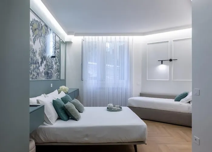 Luxury With Private Hot Tub & Sauna - Magnifica Homes